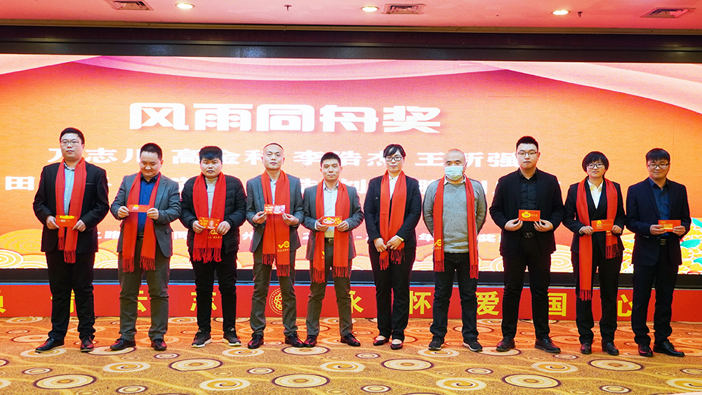 �L��ͬ�۪�